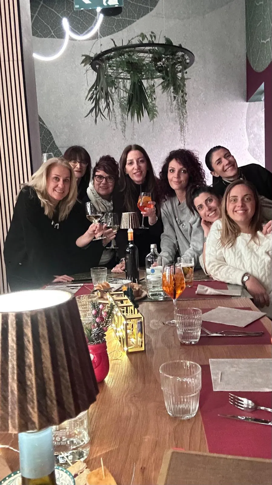 Auguri al Presidente da un team PINKO
